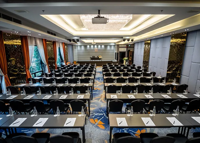 Nouvo Hotel 4*
