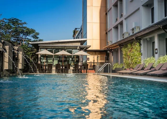 Nouvo Hotel 4*