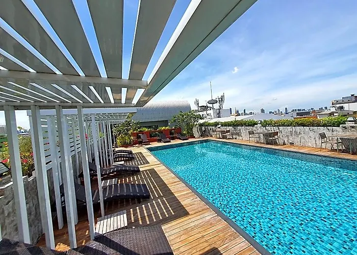Nouvo Hotel